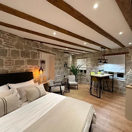 Apartment Dani Split