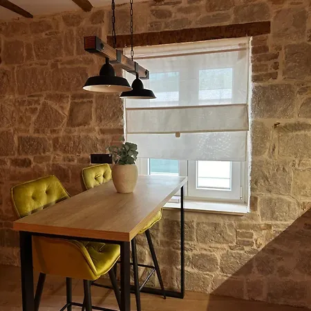 Dani Apartment *